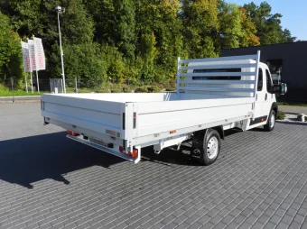 Citroen Jumper doka skrzynia 140KM M89637 - tyl zabudowy