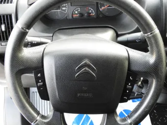 Citroen Jumper furgon chłodnia 130KM 867911 - wnetrze