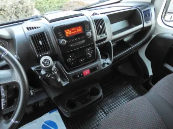 Citroen Jumper skrzynia plandeka 10 palet 165KM R05924 - wnetrze