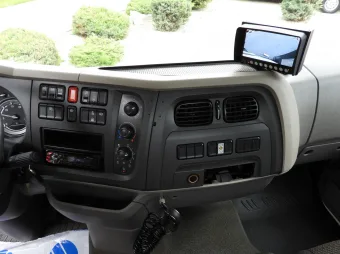 DAF Lf wywrotka trojstronna 180KM 435885 - schowki
