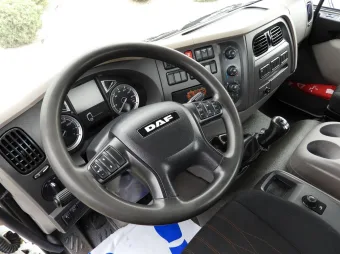 DAF Lf specjalistyczne 230KM 493903 - srodek