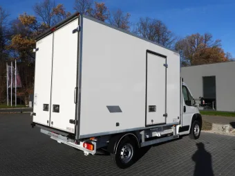 Fiat Ducato kontener chłodnia 140KM U88762 - bok zabudowy