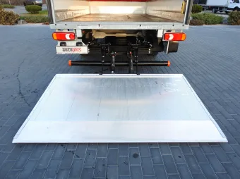 Fiat Ducato kontener winda 8 palet 140KM X69519 - ujęcie pojazdu
