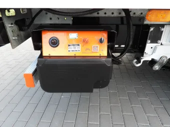 Fiat Ducato kontener winda 8 palet 130KM S20557 - detal