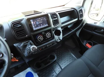 Fiat Ducato kontener winda 8 palet 160KM W10224 - wnetrze