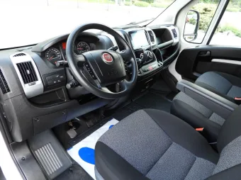 Fiat Ducato kontener winda 8 palet 130KM S20557 - srodek