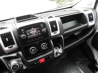 Fiat Ducato kontener winda 8 palet 130KM L61506 - wnetrze