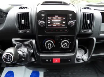Fiat Ducato kontener winda 8 palet 130KM S95570 - wnetrze