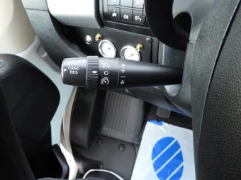 Fiat Ducato skrzynia plandeka 10 palet 160KM P69630 - konsola środkowa