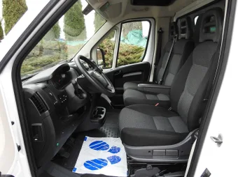 Fiat Ducato skrzynia plandeka 10 palet 180KM N95475 - kierownica