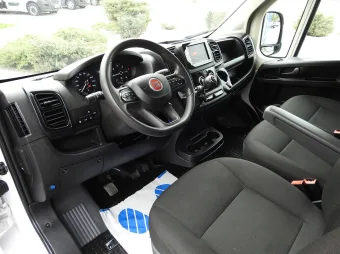 Fiat Ducato skrzynia plandeka 10 palet 180KM W41339 - środek