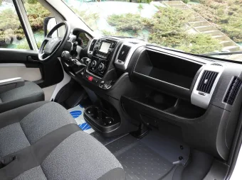 Fiat Ducato skrzynia plandeka 9 palet 180KM K01946 - boczek drzwi