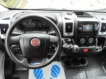 Fiat Ducato skrzynia plandeka 9 palet 180KM K01946 - element wnętrza