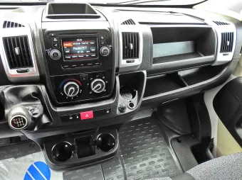 Fiat Ducato skrzynia plandeka 9 palet 180KM K01946 - lewarek zmiany biegów