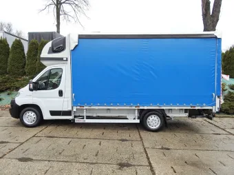 Fiat Ducato skrzynia plandeka 9 palet 180KM K01946 - tył środek zabudowy