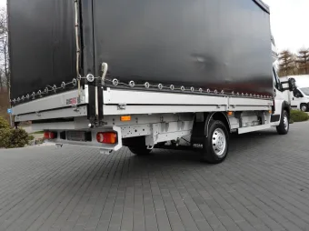 Fiat Ducato skrzynia plandeka 10 palet 180KM K01899 - detal