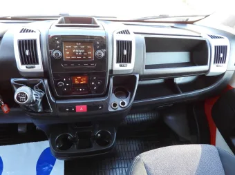 Fiat Ducato skrzynia plandeka 8 palet 180KM L09210 - detal