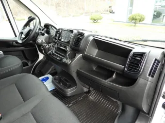 Fiat Ducato skrzynia plandeka 10 palet 180KM X75398 - fotel kierowcy