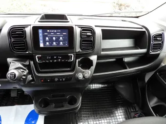 Fiat Ducato skrzynia plandeka 10 palet 180KM X75398 - konsola