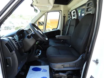 Fiat Ducato skrzynia plandeka 10 palet 180KM T85754 - radio