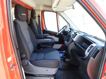 Fiat Ducato skrzynia plandeka 8 palet 180KM L09210 - schowki