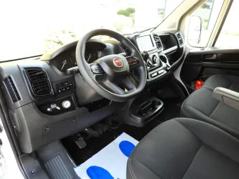 Fiat Ducato skrzynia plandeka 10 palet 180KM U89736 - srodek