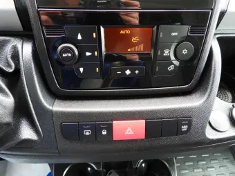Fiat Ducato skrzynia plandeka 10 palet 180KM K01899 - wnetrze