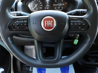 Fiat Ducato skrzynia plandeka 10 palet 180KM T85754 - wnetrze