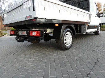 Ford Transit doka skrzynia 170KM P49383 - kabina
