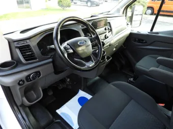 Ford Transit doka skrzynia 170KM P49383 - srodek