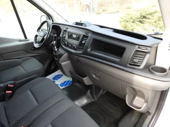 Ford Transit brygadówka 180KM U88643 - wnetrze