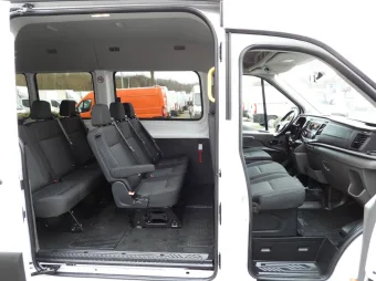 Ford Transit bus / minibus 130KM J46222 - przestrzeń pasażerska