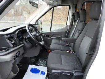 Ford Transit bus / minibus 130KM J46222 - wnętrze kabiny