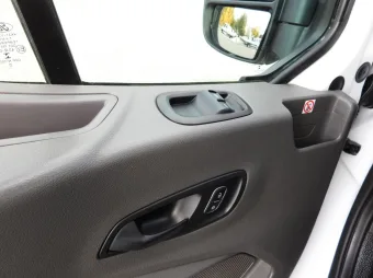Ford Transit doka skrzynia 115KM D88092 - kokpit