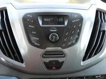 Ford Transit doka skrzynia 130KM E24615 - panel