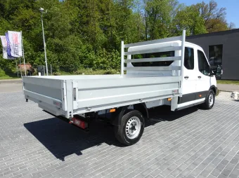 Ford Transit doka skrzynia 130KM E24615 - tyl