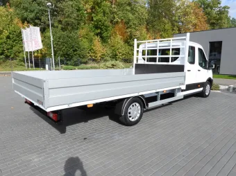 Ford Transit doka skrzynia 115KM D88092 - tyl zabudowy