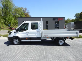 Ford Transit doka skrzynia 130KM E24615 - zaladunek