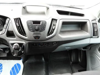 Ford Transit furgon chłodnia 105KM U43031 - fotele