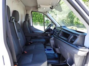 Ford Transit furgon chłodnia 170KM T28475 - lewarek