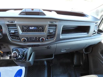 Ford Transit furgon chłodnia 170KM T28475 - wnetrze