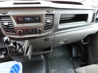 Ford Transit furgon 130KM U82455 - fotele