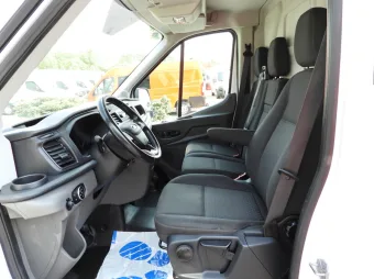 Ford Transit furgon 130KM U82455 - kabina