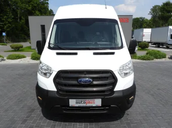 Ford Transit furgon 130KM U82455 - przod