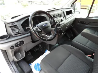 Ford Transit furgon 130KM U82455 - srodek