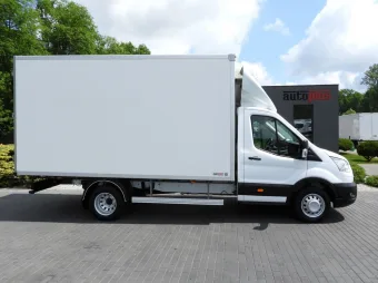 Ford Transit kontener chłodnia 8 palet 130KM T31364 - bok prawy
