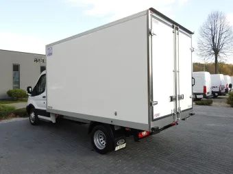 Ford Transit kontener chłodnia 130KM L40815 - bok tyl