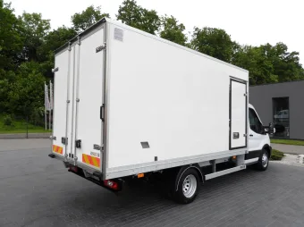 Ford Transit kontener chłodnia 130KM U89312 - bok zabudowy