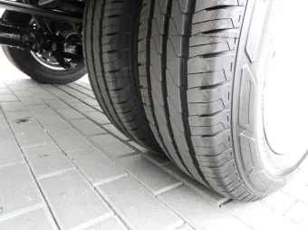 Ford Transit kontener chłodnia 8 palet 130KM T31382 - detal