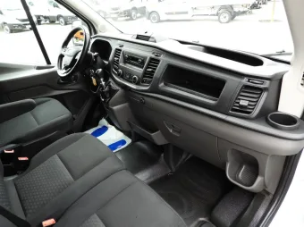 Ford Transit kontener chłodnia 8 palet 130KM T31382 - drzwi
